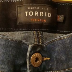 Torrid Premium Jeans Bombshell Skinny 14R Dark Wash